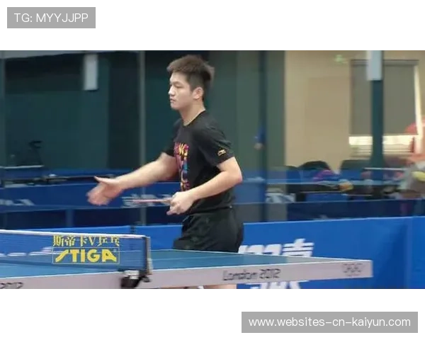 樊振东结束力量课后迅速投入对抗练习